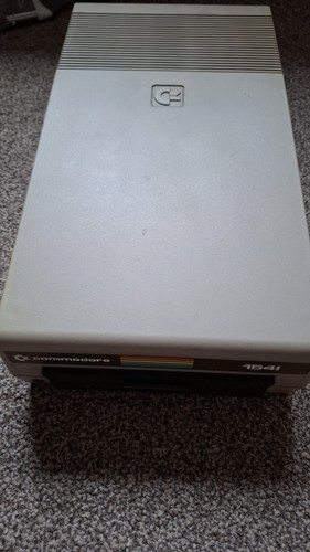 Commodore 1541 disk drive - disk, –