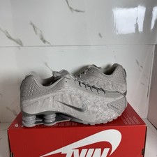 Nike Shox R  Size UK 8 College