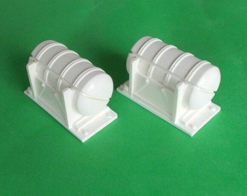 Liferaft container stand in - on,