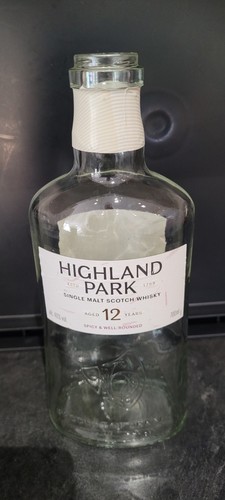 Empty highland park single - empty,