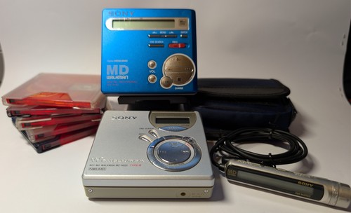 Mini disc player bundle - disc,