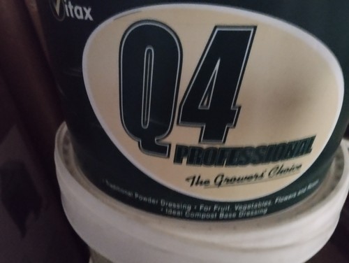 Vitax traditional formula - q4,