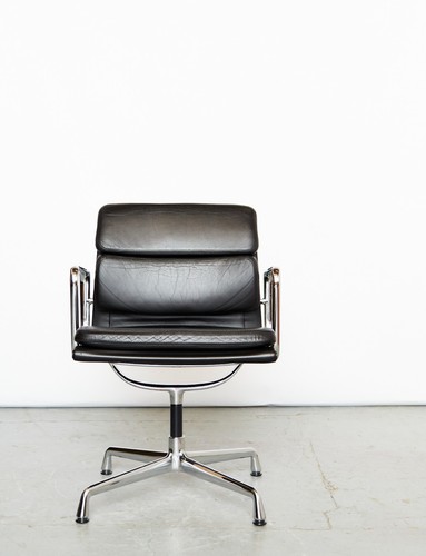 Charles ray eames chair - charles,