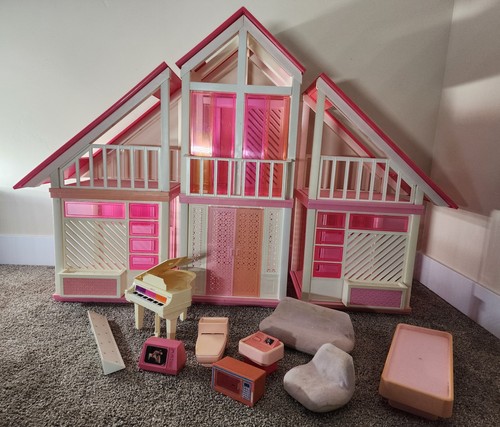 Rare 1985 barbie dreamhouse - barbie,