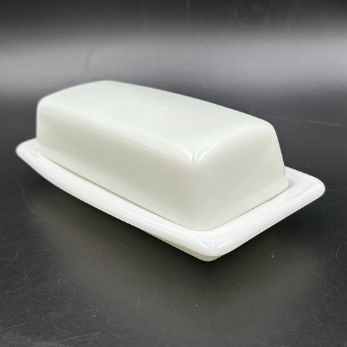 Vintage pyrex milk glass - milk,