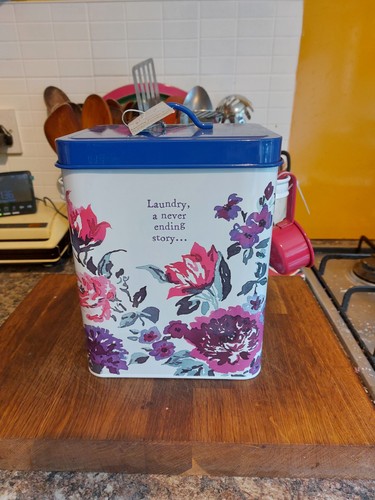 New ashley thomas laundry - ashley,