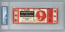 BOB DEVANEY SIGNED 1971 GAME