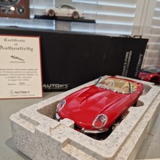 1/18 autoart  jaguar e type