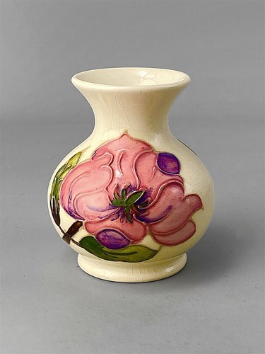 Moorcroft pottery vintage pink - pottery,
