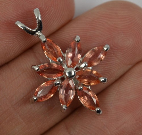 Padparadscha sapphire and 18ct - padparadscha,