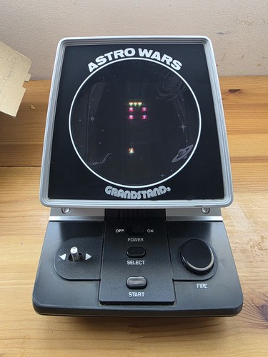 Grandstand astro wars vintage - grandstand,