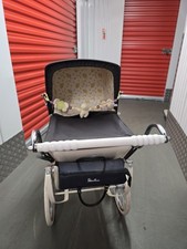 Classic Pooh Dolls Pram -