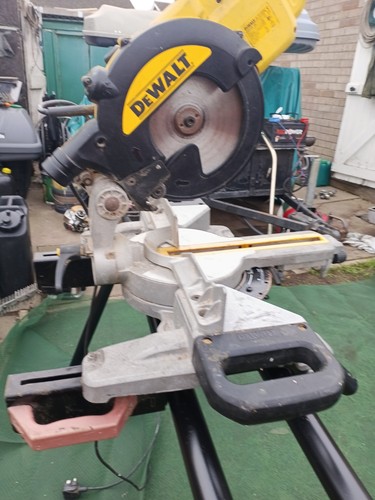 Dewalt circular mitre beanc - circular,