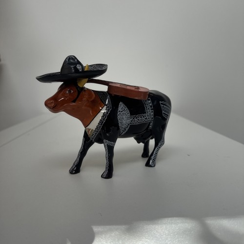 Vintage mooriachi cow - vintage, parade
