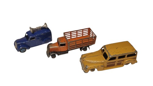 Dinky toys 27f plymouth - dinky,