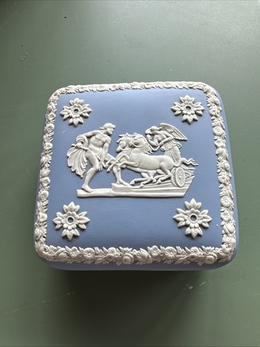 Vintage wedgwood jasperware - wedgwood,