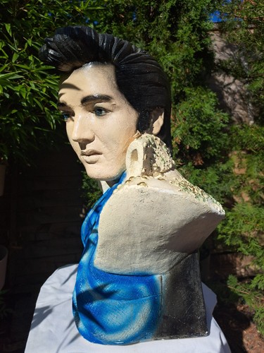 Vintage 1970s large elvis - large,