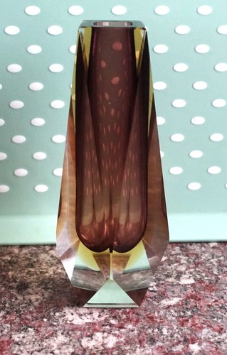 Murano facited vase 17cm