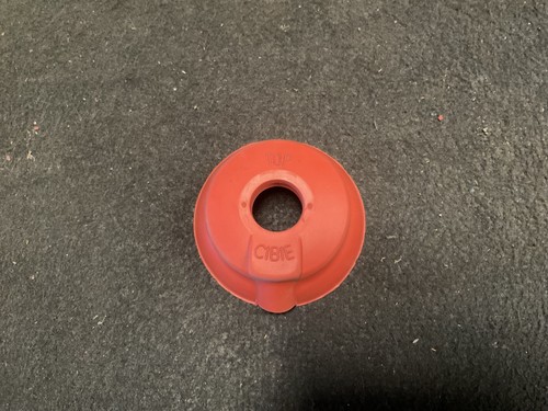 Rear seal inspection cap - rear,