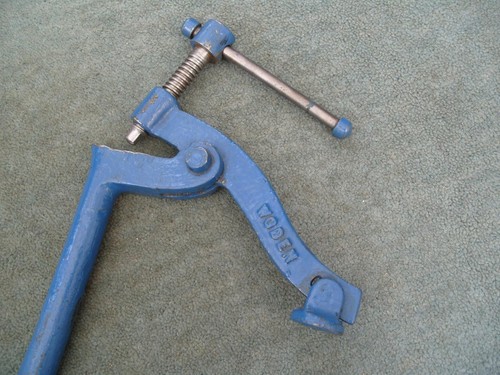 Bench holdfast woden - bench, holdfast,