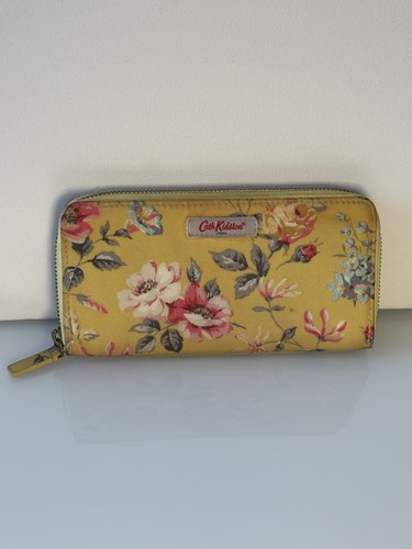 Cath kidston zio - cath, around