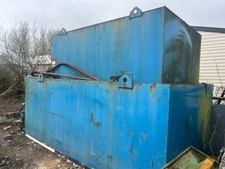 BUNDED DIESEL TANK RED WHITE