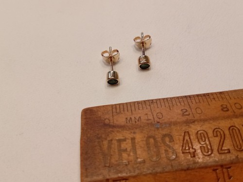 Tested carat yellow gold - carat,