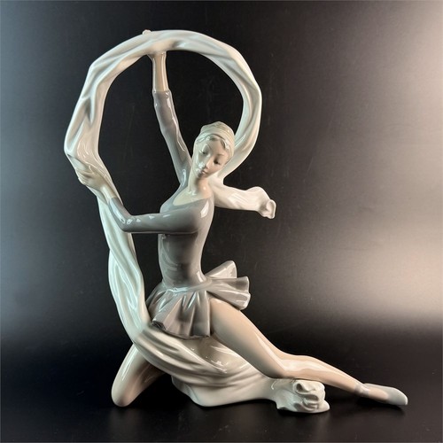 Nao lladro dancer - nao, by