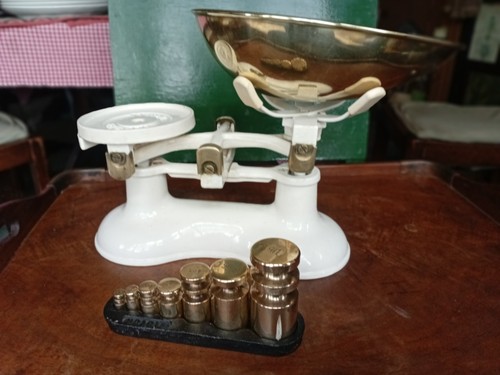 Vintage victor weighing scales - vintage,