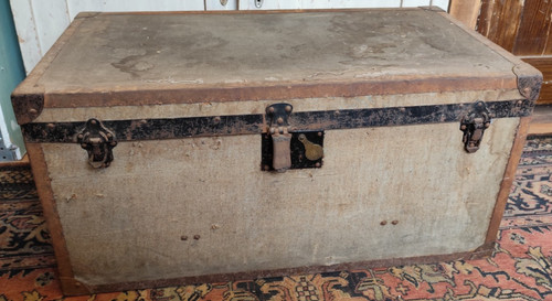 Old travel suitcase soldier - travel,