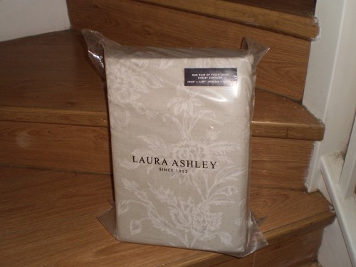 Laura ashley lloyd - ashley, dove