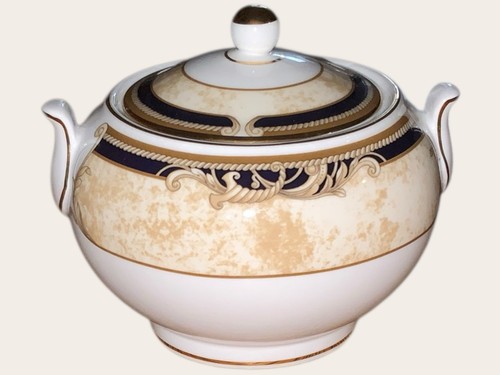 Wedgwood cornucopia sugar - sugar, bowl