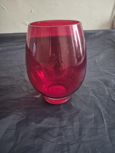 This vintage ruby - ruby, red
