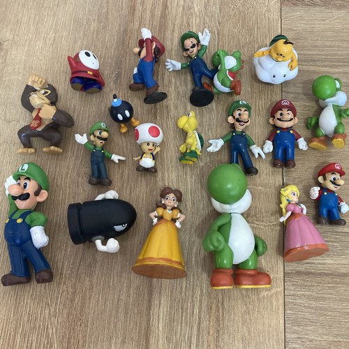 Super mario figure bundle - super,