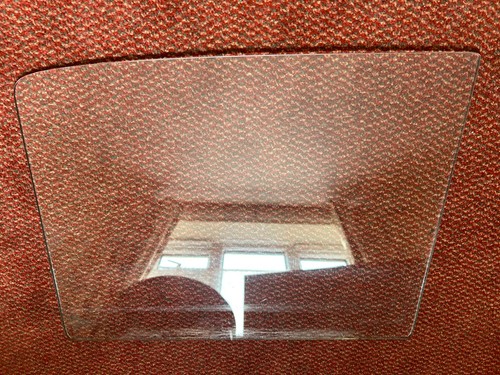 Volvo amazon front door glass - door,