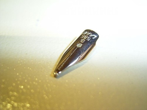 Lamy 2000 nib - , different