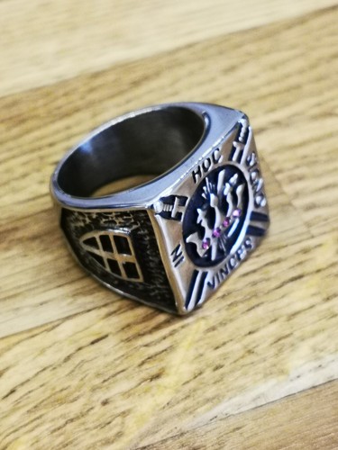 Knights templar hoc signo - in,