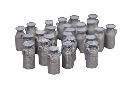 Milk churns gauge 76 - churns, oo