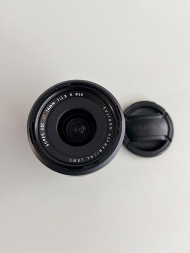 Fuji 14mm r lens - 14mm, f2.8