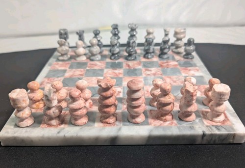 Marble style chess set with - with, 8"