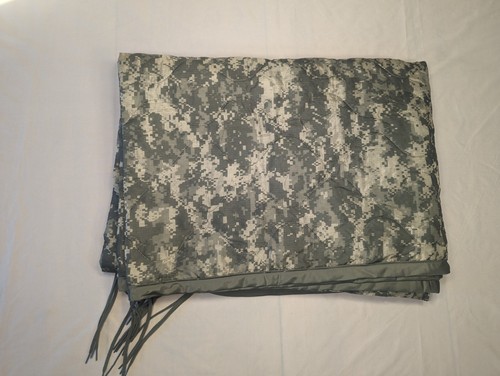 Used army poncho liner - us,
