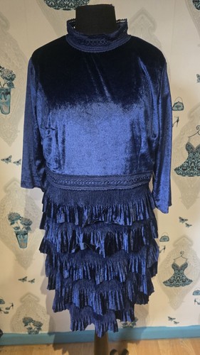 Stunning blue velvet high - velvet, neck