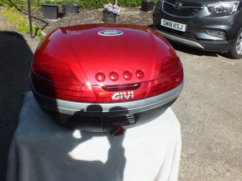 Givi v46 top - top, good