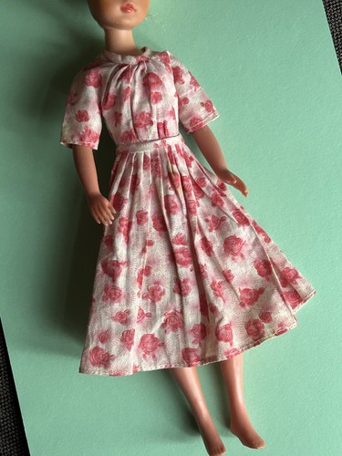 Vintage 1960s or 1970s - 🩷,