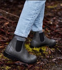 Blundstone Boots 2210