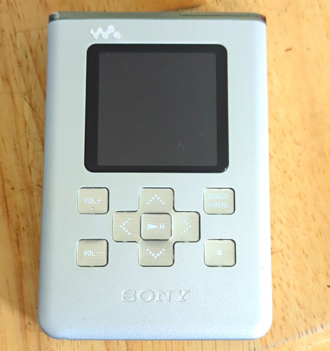 Sony walkman silver - sony,