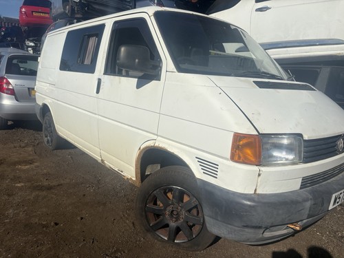 Transporter 1990 white - vw,