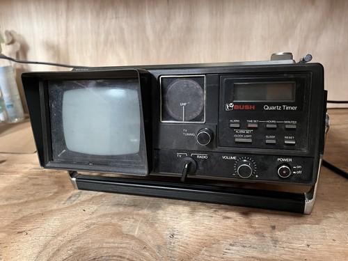 Bush uhf vhf radio - bush, mw