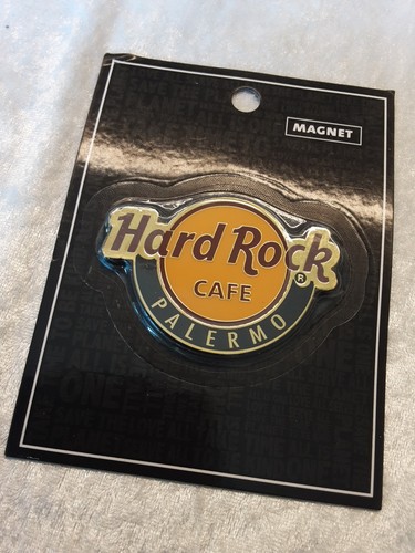 Hard rock cafe logo magnet - cafe,