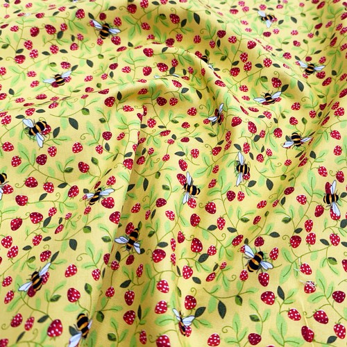 Cotton fabric bumble - -, bee